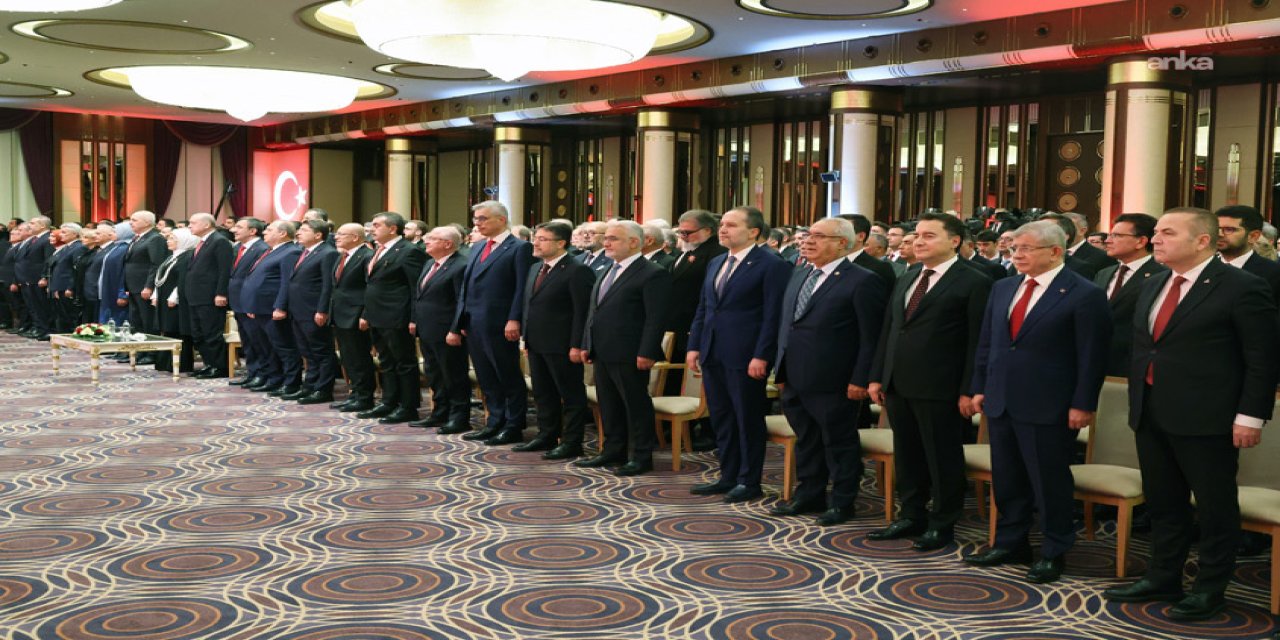 Ali Babacan ve Mehmet Şimşek  29 Ekim programında bir araya geldi