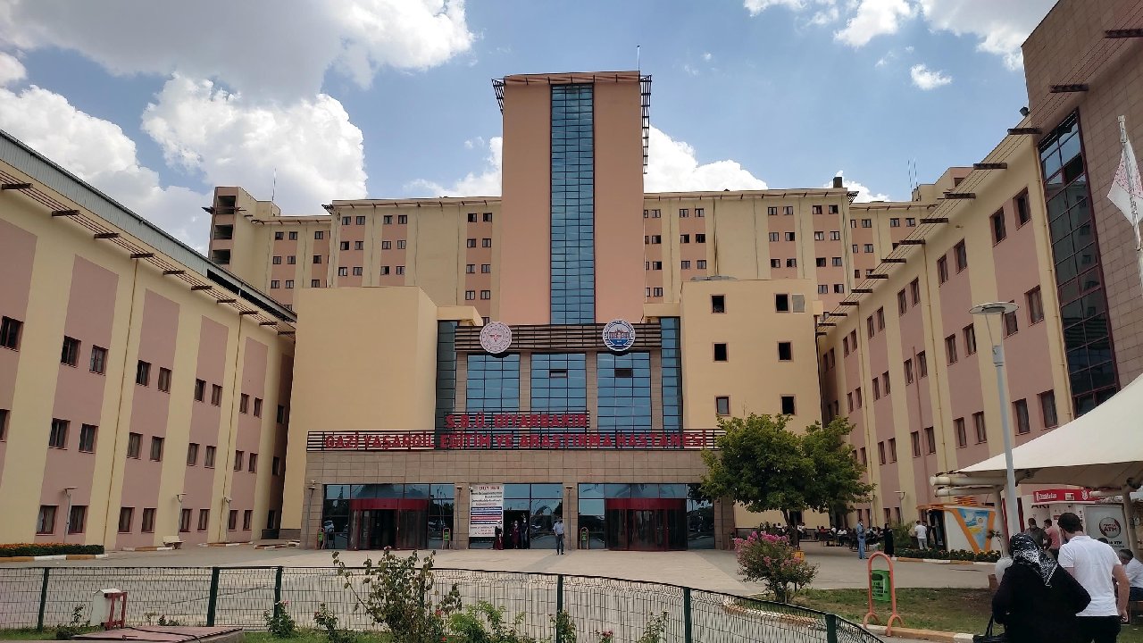 Diyarbakır'da hastanelerdeki Covid-19 hastalarının yüzde 97'si aşısız