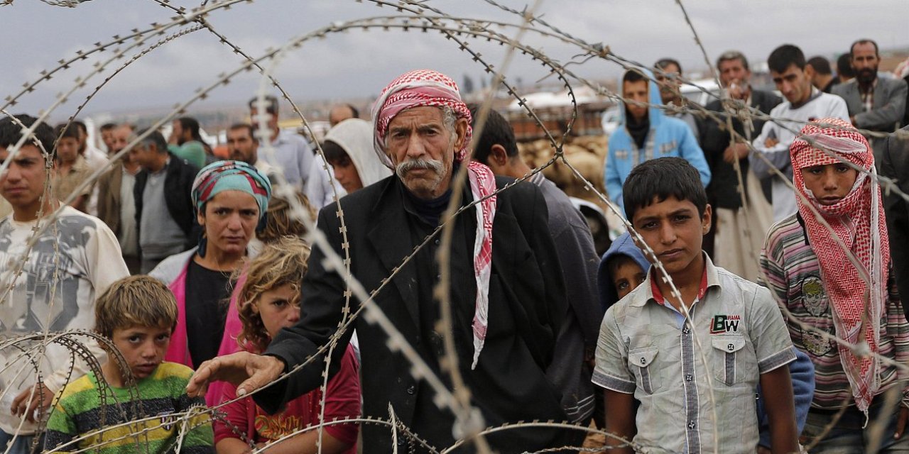 Mülteciler, İngiltere'de daimi oturum başvurusu için 20 yıl bekleyecek