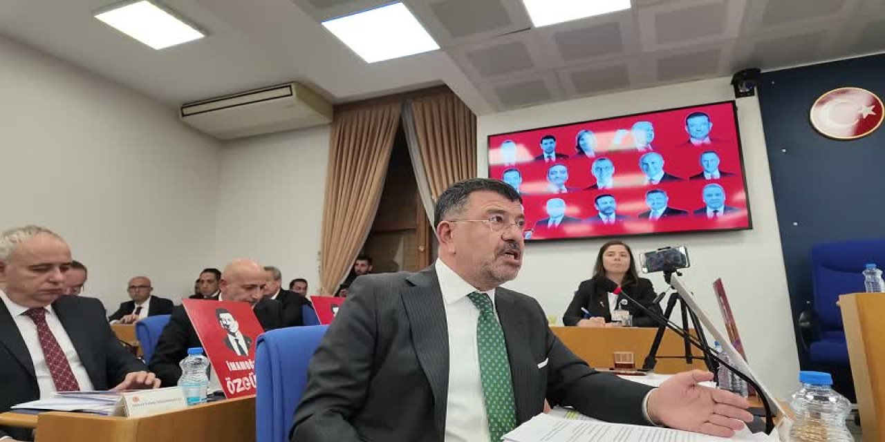 CHP'li Veli Ağbaba: PKK'yla barış yapıyorsunuz, CHP'ye savaş açıyorsunuz