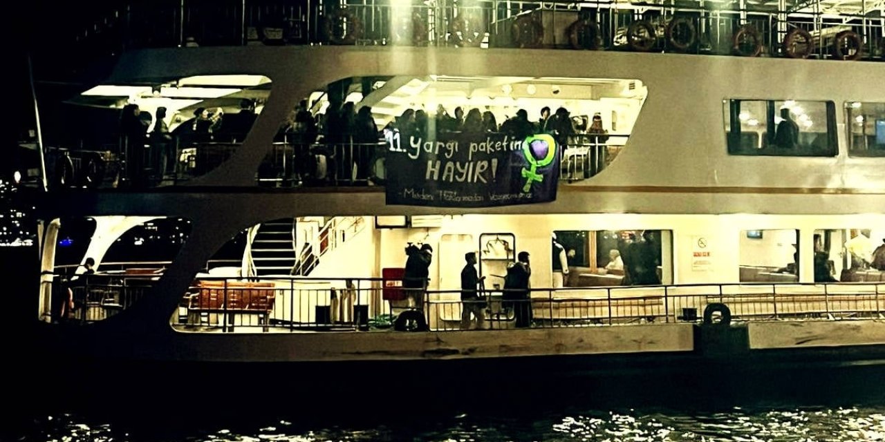 “Devlet elini bedenimden çek” ve “Kadın cinayetleri politiktir” sloganlarına soruşturma