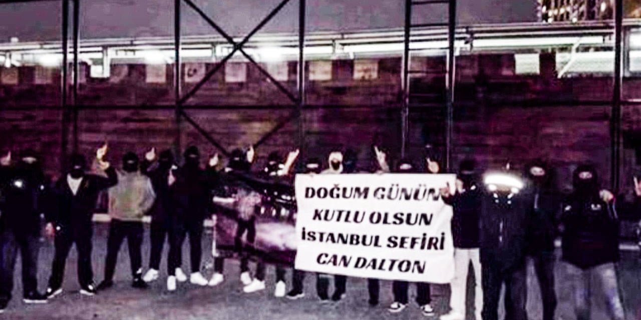 Daltonlar çetesinden uzun namlulu silahlarla "doğum günü kutlaması"