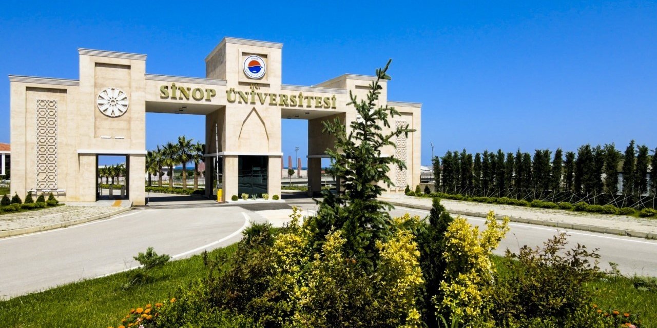 Üniversitesiye yeni rektörlük: Rektöre dinlenme, yardımcılara giyinme odası