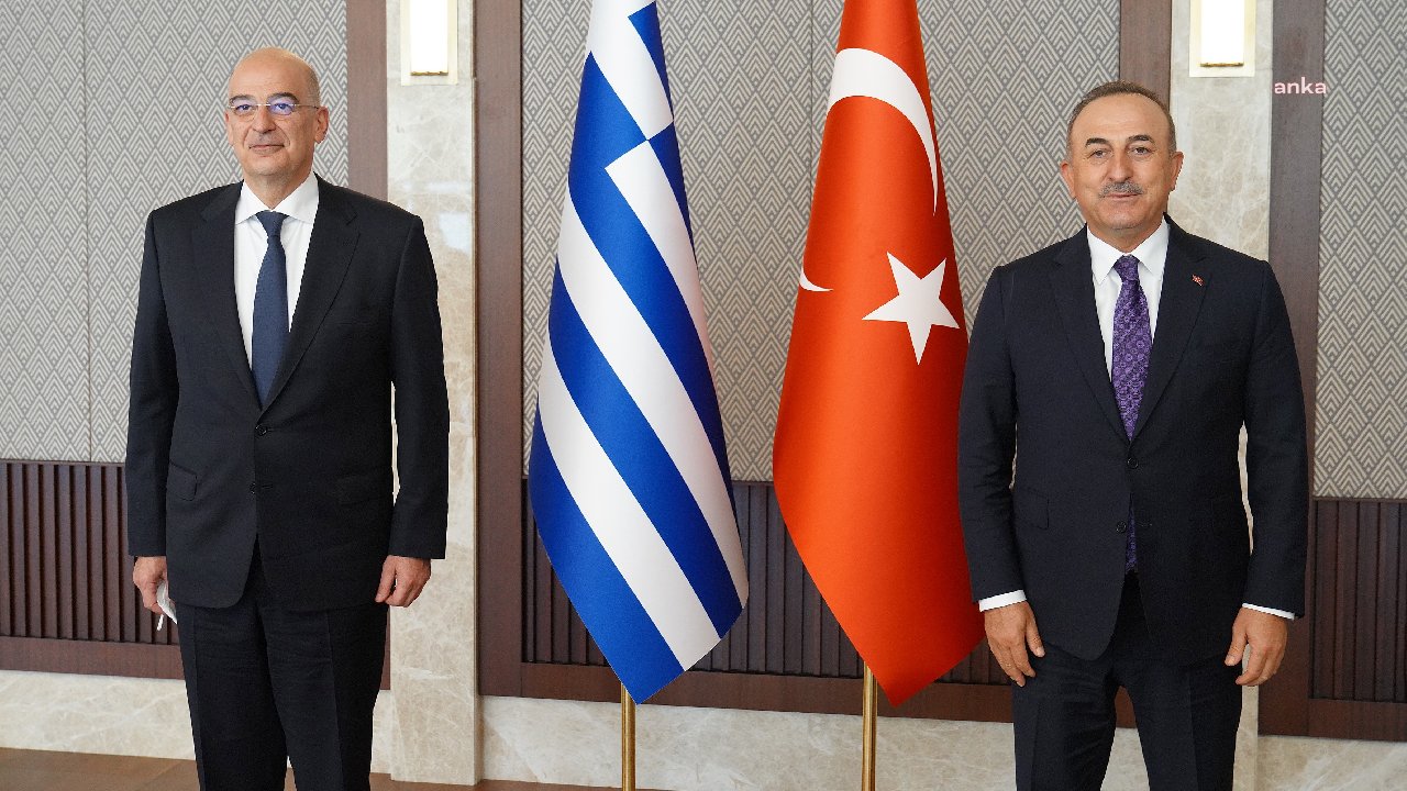 Yunanistan Dışişleri Bakanı Dendias: "Türkiye, 2 yangın söndürme uçağı gönderecek"