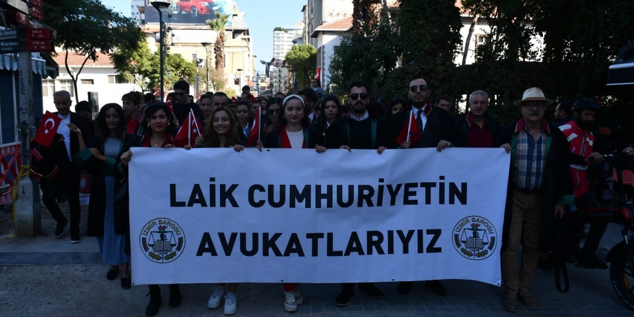 İzmir Barosu’ndan duruşmaya "cuma namazı arası"na tepki: Laikliğe aykırı