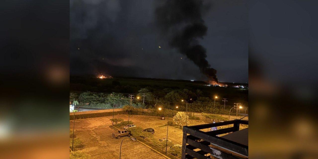 ABD, Venezuela'ya saldırdı; Maduro ve eşi ülke dışına çıkarıldı