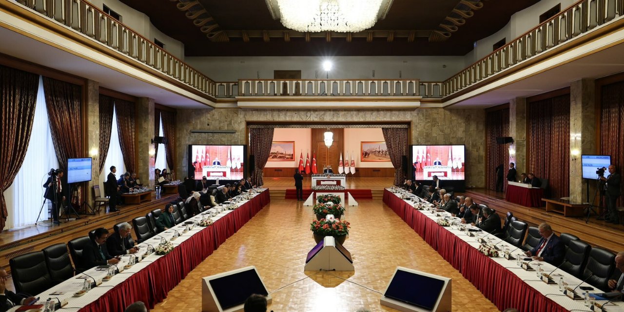 Çözüm komisyonu raporu kabul edildi: 47 'Evet', 2 'ret', 1 'çekimser'