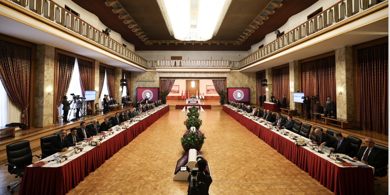 Kulisler ve yeni açıklamalar: Çözüm sürecinde takvim nasıl işleyecek?