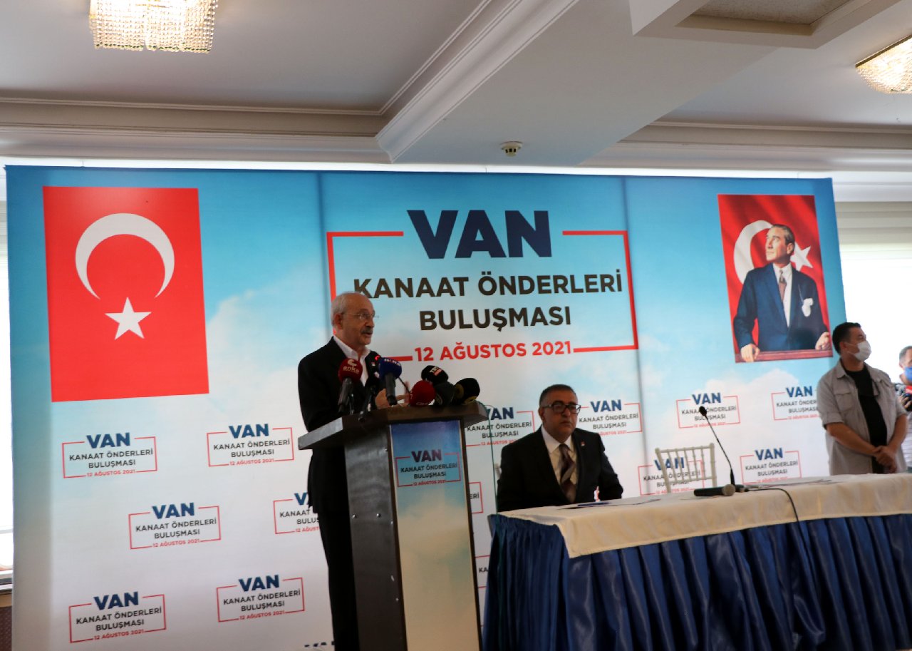 Kılıçdaroğlu: "İktidar olduğumuzda Barış Akademisyenleri'ni işe iade edeceğiz"