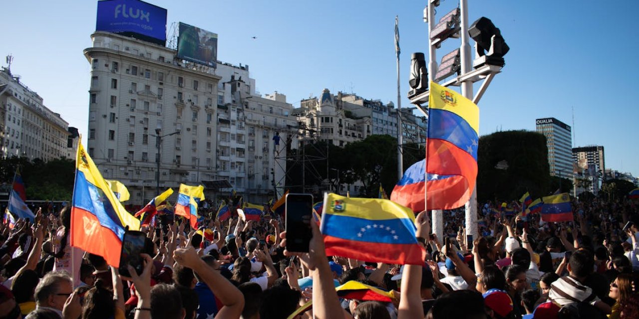 ABD’de Maduro’nun görevden alınmasına bahis oynayıp kazanan asker gözaltına alındı