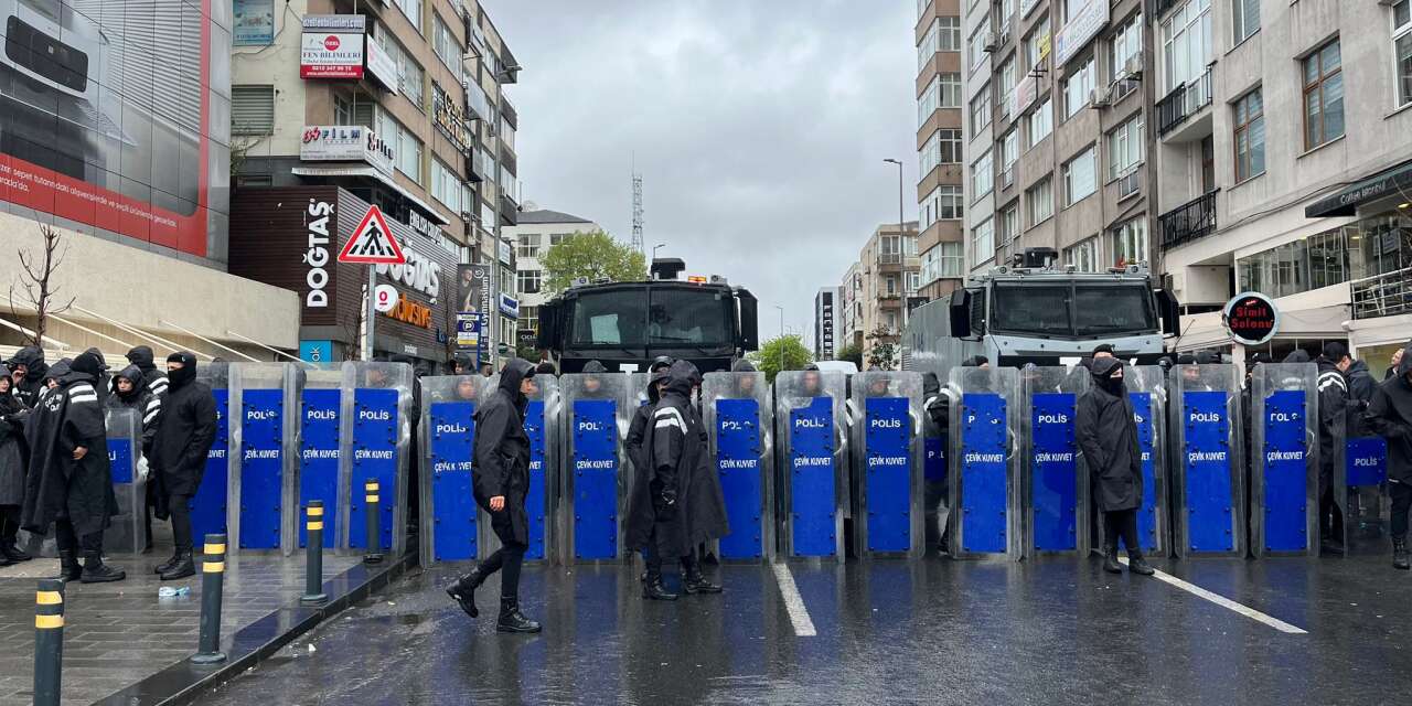 İstanbul’da 1 Mayıs: Polisin ilk müdahalesi geldi