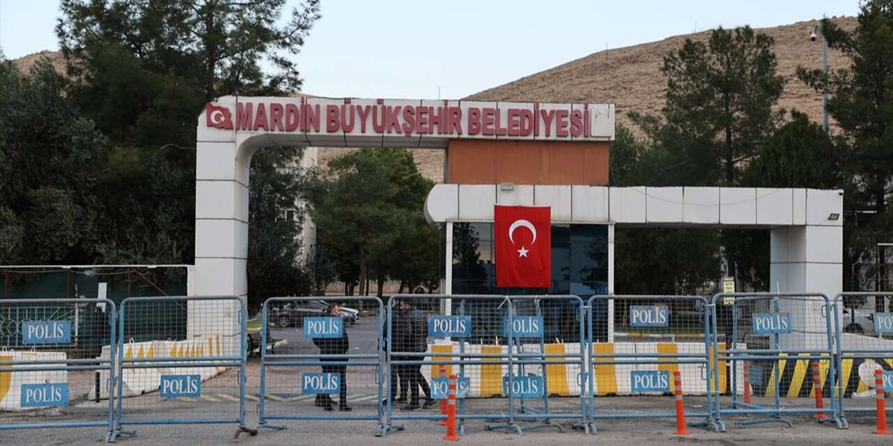 Mardin Büyükşehir Belediyesi'nde kayyımın görev süresi uzatıldı