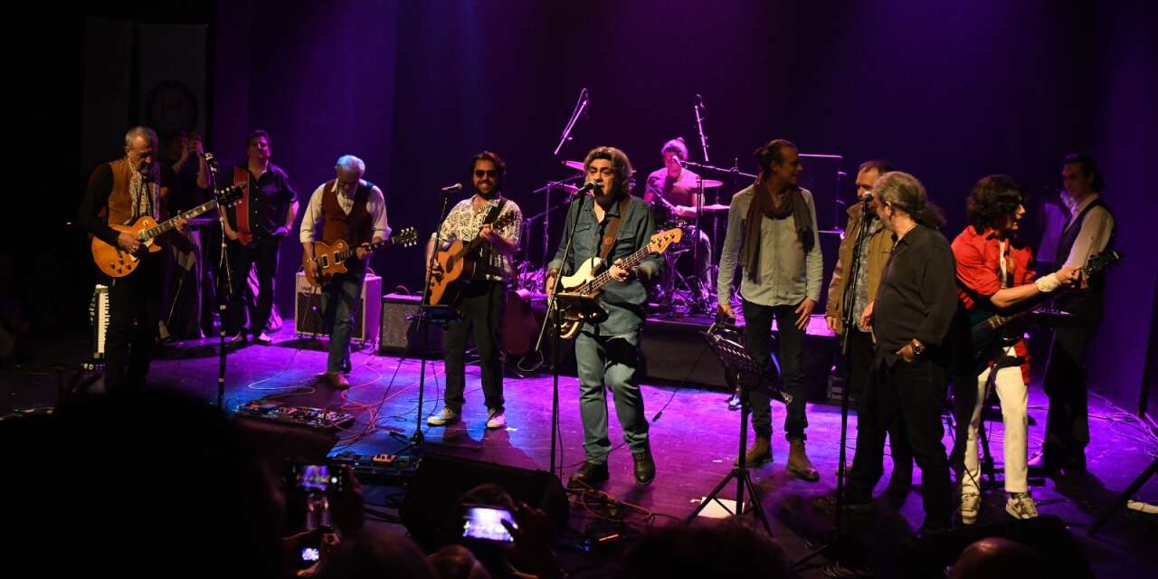 Dinozoria yıllar sonra aynı sahnede: Ankara rock hafızası yeniden canlandı