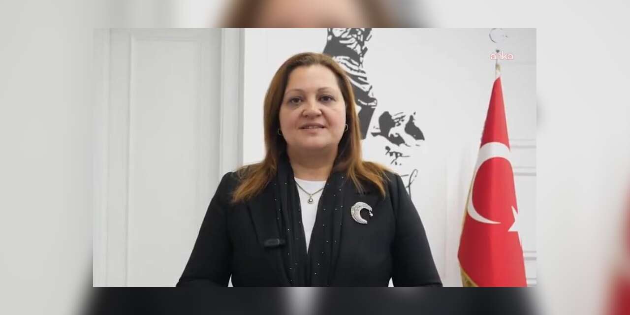 Burcu Köksal, AKP'ye geçeceğini söyledi, 