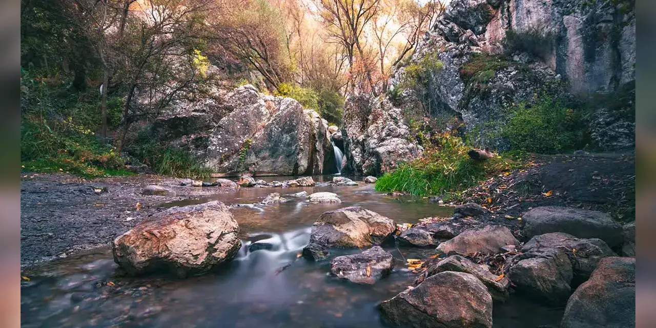 Kuşatma altındaki Kıbrıs Vadisi