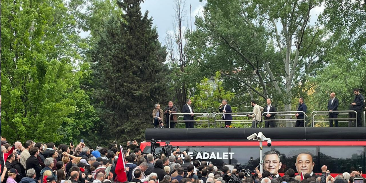CHP lideri Özel: CHP fiilen kapatılmıştır, o sandık gelecek butlan gidecek, parti üçüncü kez açılacak