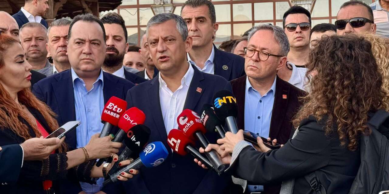 Özel: Kimse partisinden istifa etmesin, yeni parti kurulmayacak