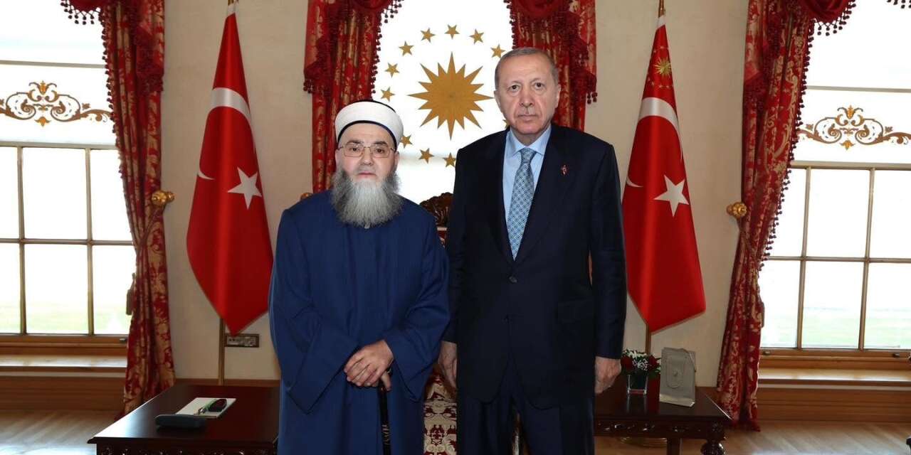 Cübbeli Ahmet'ten Erdoğan'a: Ümmetimizin başında daim eylesi