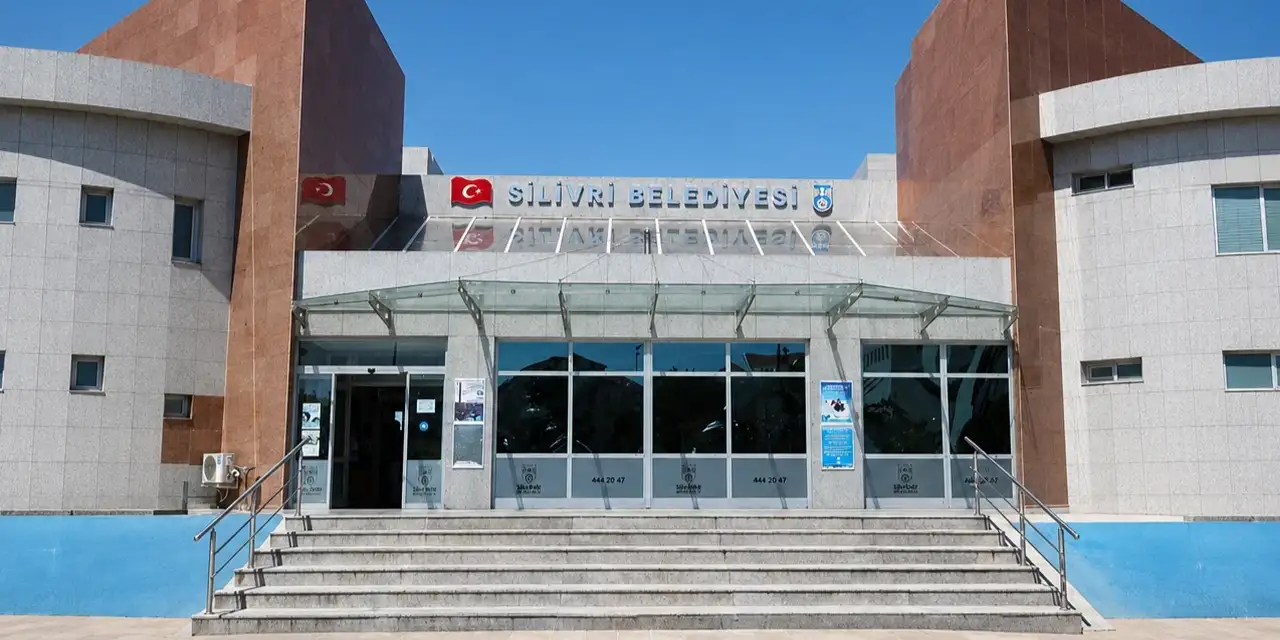 Silivri Belediyesi'ne operasyon: Belediye Başkanı Balcıoğlu dahil 17 kişi gözaltında