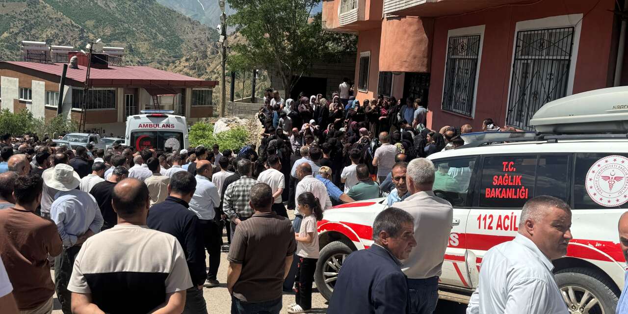 Hakkari'de uzman çavuş ailesinden 4 kişiyi öldürüp, intihar girişiminde bulundu