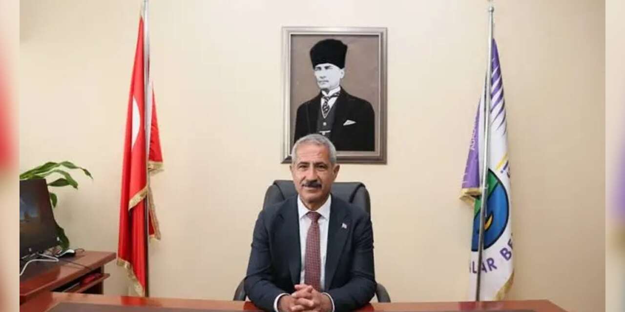 Adalar Belediyesi'ne operasyon: Belediye Başkanı Akpolat dahil 37 kişi gözaltında