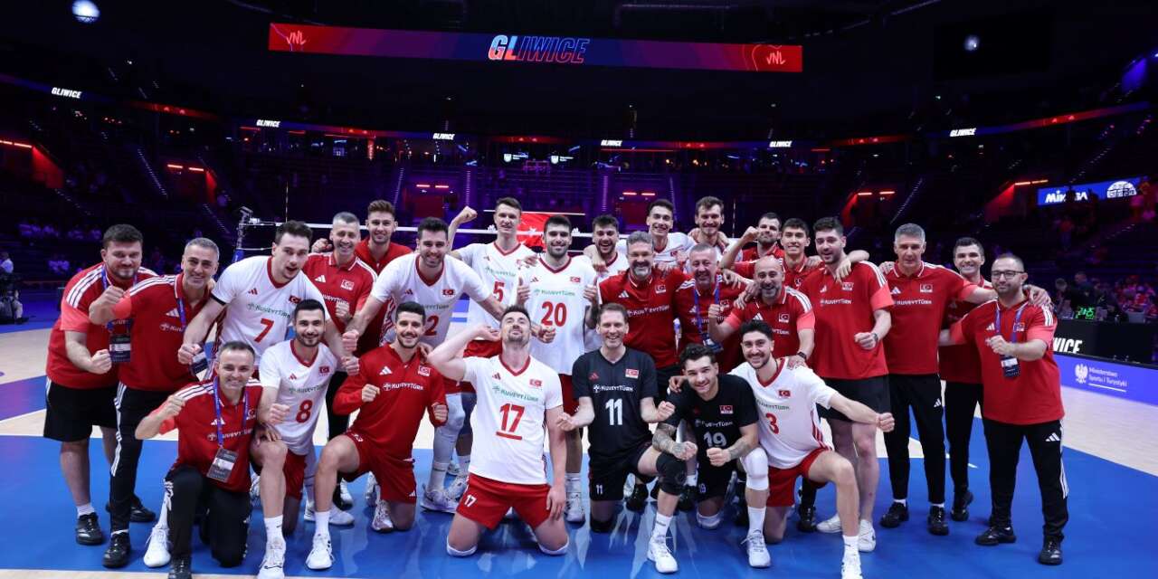 A Milli Erkek Voleybol Takımı, VNL ikinci haftasına galibiyetle başladı