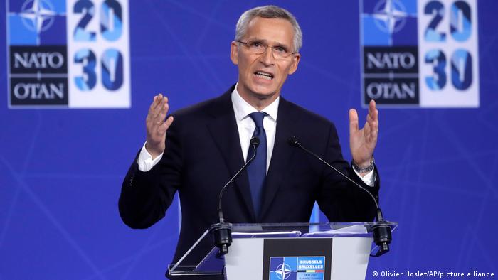 Stoltenberg: Eğittiğimiz kuvvetlerin Taliban karşısında çöküş hızı şaşırtıcı