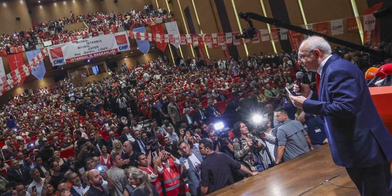 CHP'nin törenine figüran taşıyan cast ajansı parasını alamadı