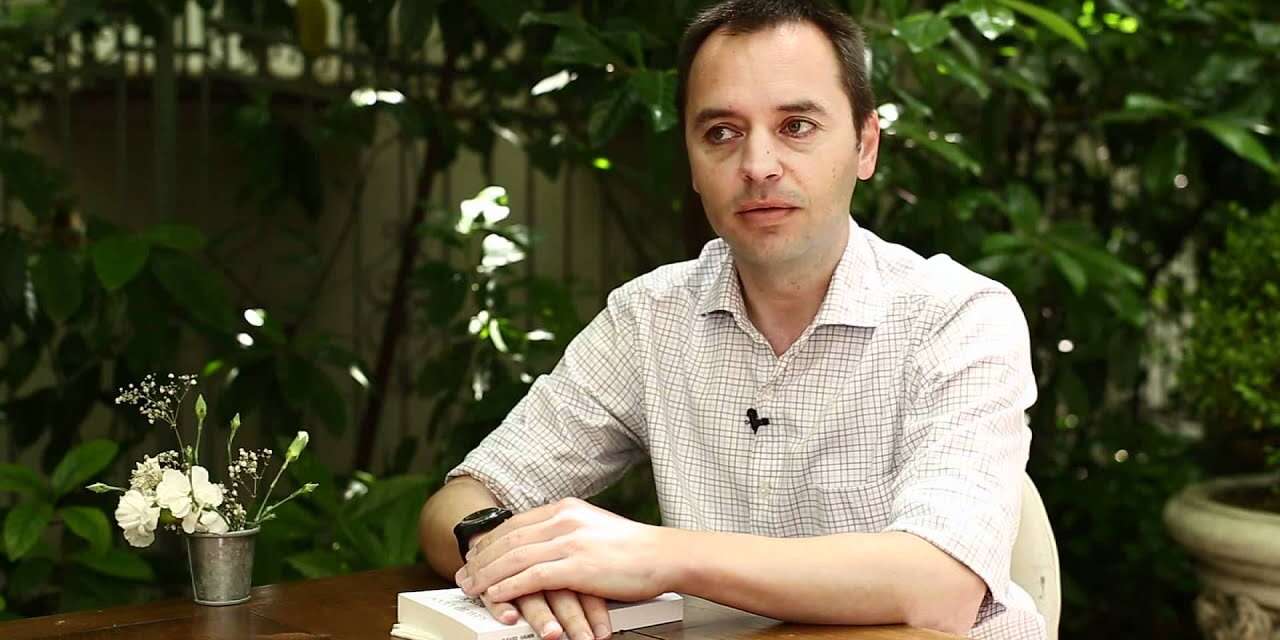 Yapay zekâ çağında edebiyat: Milyonlarca kitap basıldı ama hangisini insan yazdı?