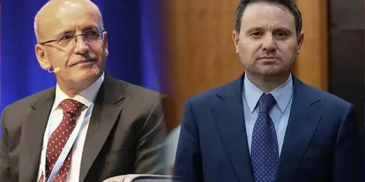 Ahmet Şık’tan Şimşek’e: Özel’in Akın Gürlek'in “çantacısı” dediği 3 isim temerrütten önce çıktı mı?