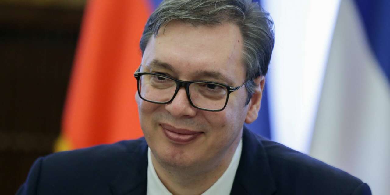 İktidarı bırakmadan gitmek: Vučić’in koltuk değiştirme planı