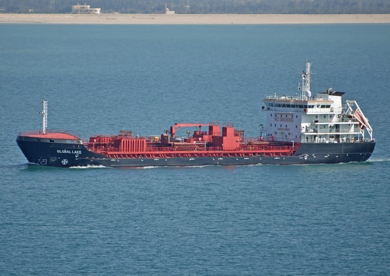 İspanya açıklarındaki gemide 2'si Türk, 3 kişi zehirlenerek öldü