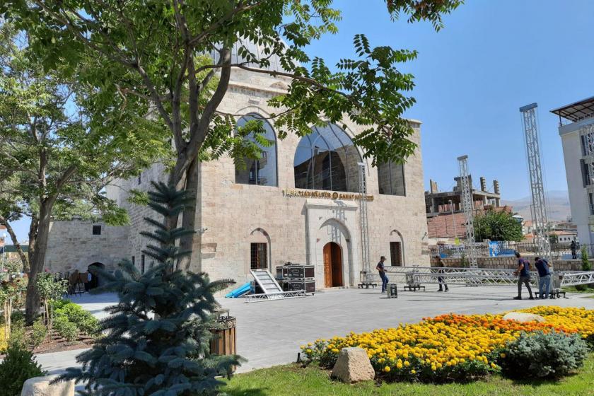 Malatya Surp Yerortutyun Ermeni Kilisesi 1915'ten sonra ilk kez ibadete açıldı