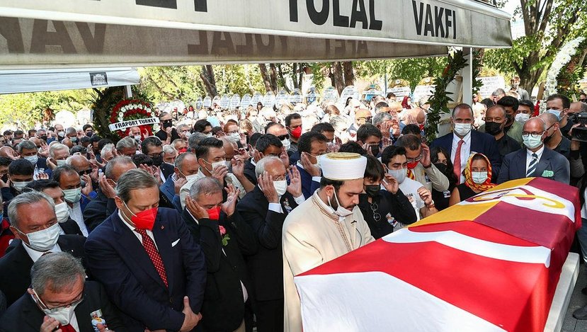 Duygun Yarsuvat son yolculuğuna uğurlandı