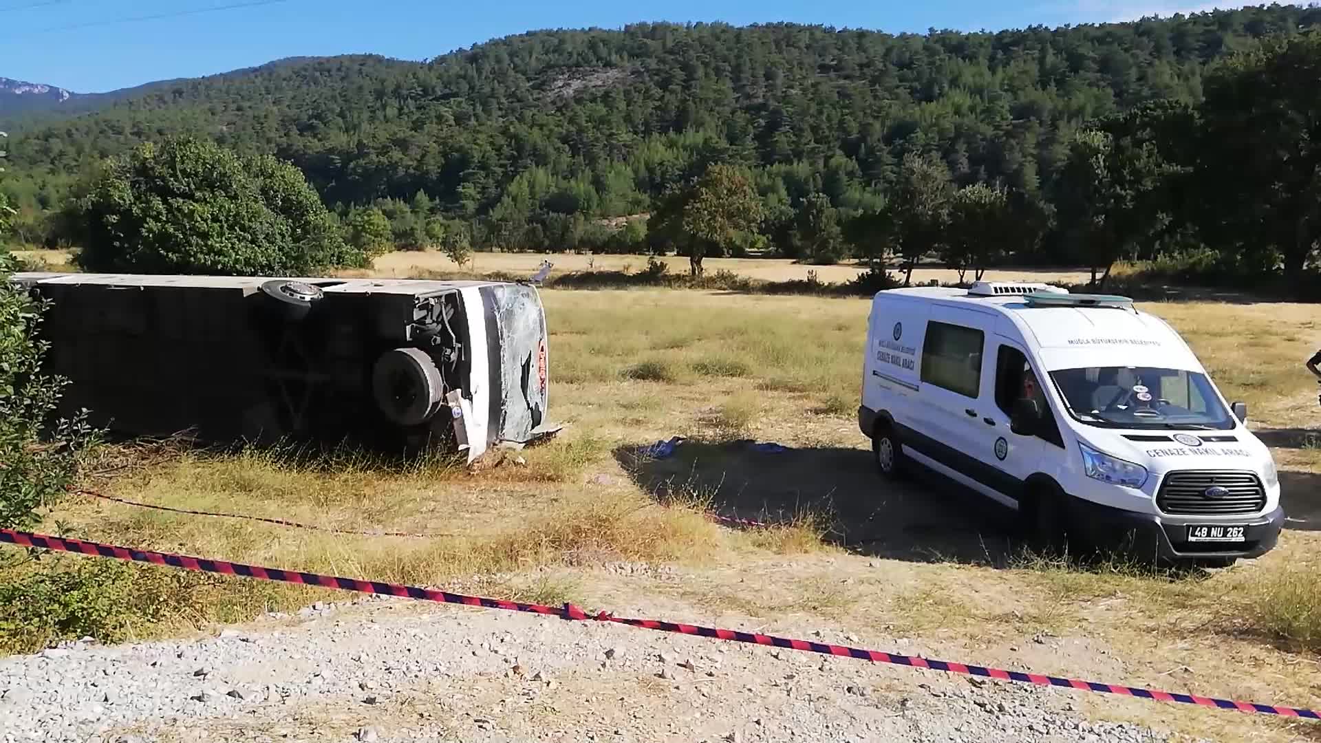 Şoför kalp krizi geçirdi: 1 ölü, 50 yaralı