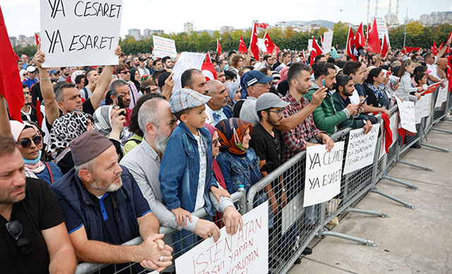 Aşı karşıtı mitinge izin vermeyen Maltepe Kaymakamı tayin edildi