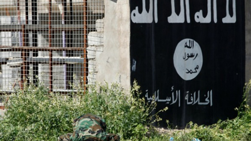Suriye'de 2 askerin yakılması emrini verdiği belirtilen IŞİD kadısı Alwi gözaltına alındı