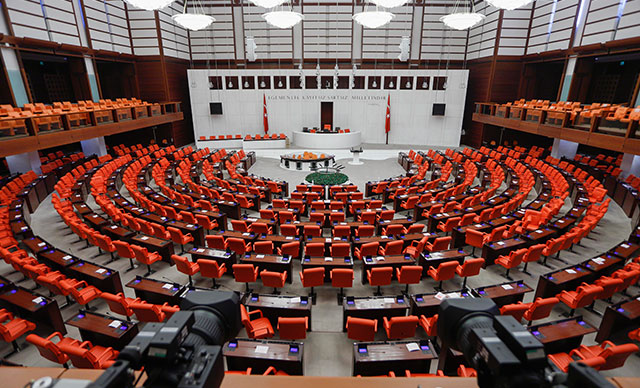 6 muhalefet partisi, parlamenter sisteme dönüş için toplantı yaptı