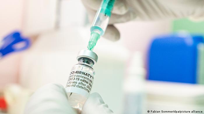 ABD'de 65 yaş üstü ve yüksek risk grubu için üçüncü doz BioNTech aşısına onay