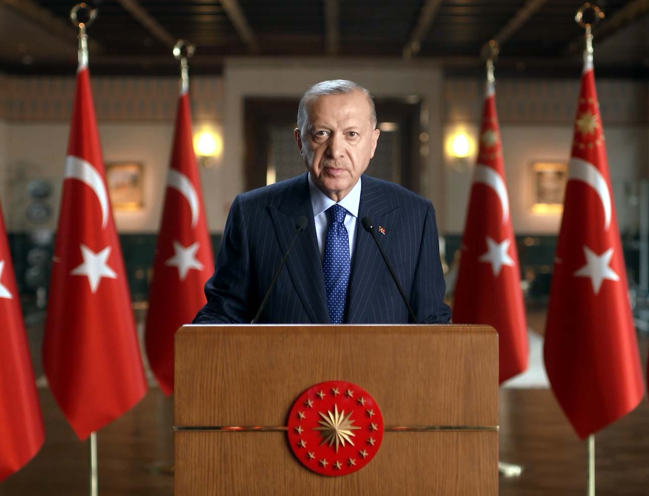 Erdoğan fahiş fiyat konusunda 5 zincir marketi işaret etti: "Piyasalar alt üst oluyor"