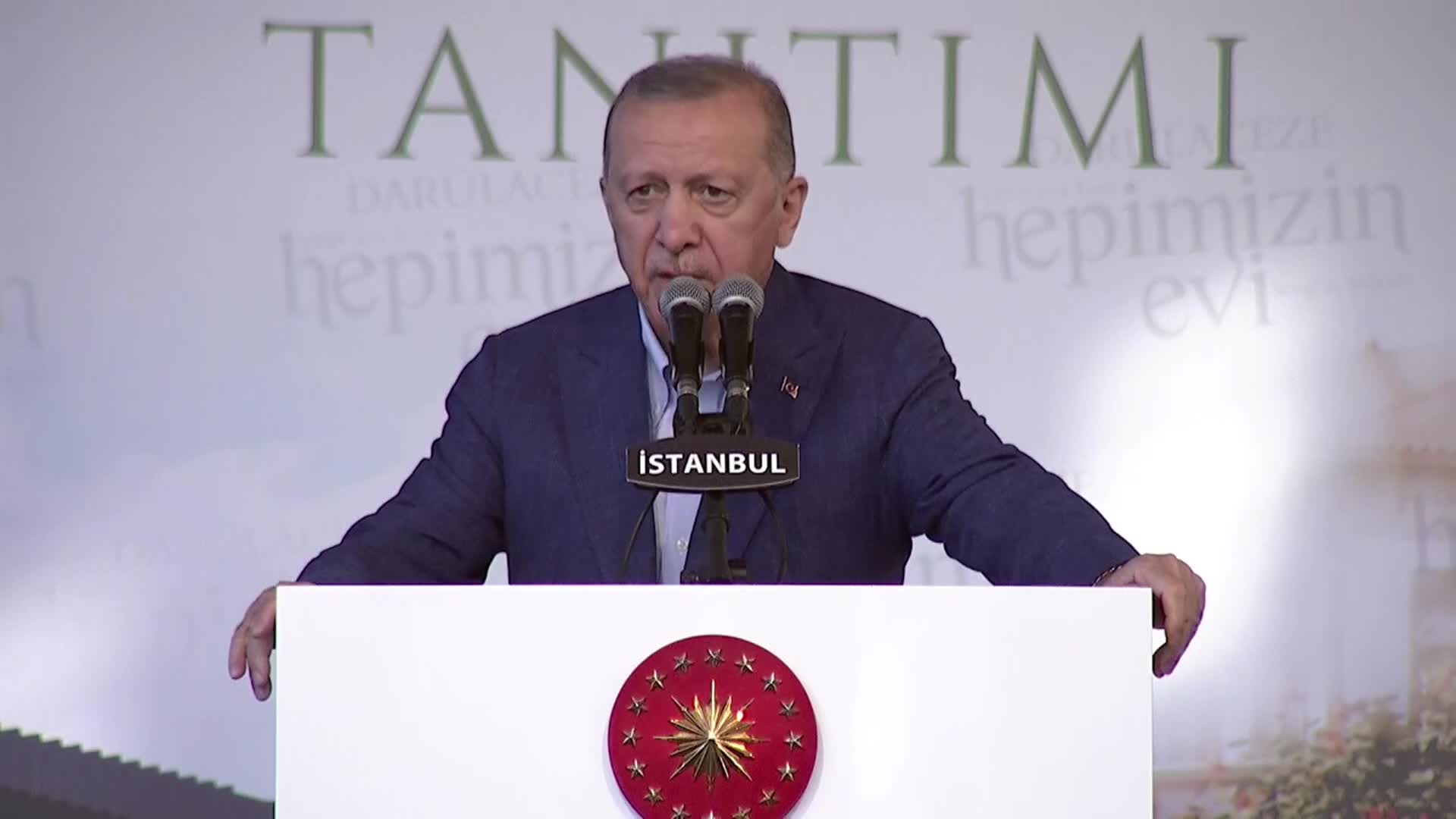 Erdoğan'a göre "yurt sorunu" da yok: "ilgisi olmayan kişileri bankların üzerinde yatırıp yurt sorunu diye yalan kampanya sürdürüyorlar"