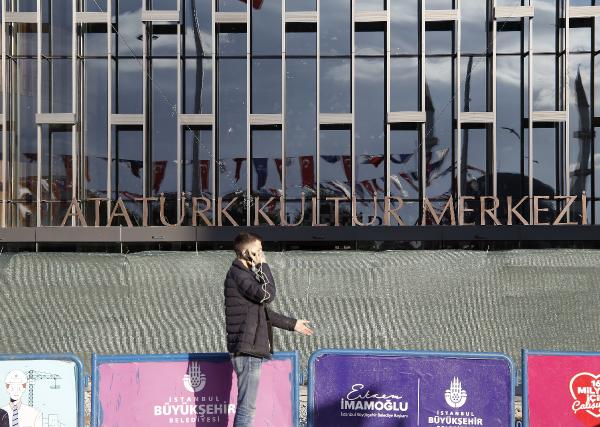 "Atatürk Kültür Merkezi' tabelası asıldı