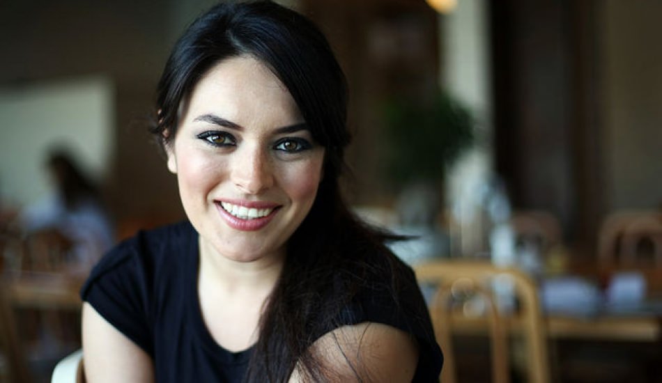 Mahkeme, Ezgi Mola'ya Musa Orhan'a hakaretten ceza verdi