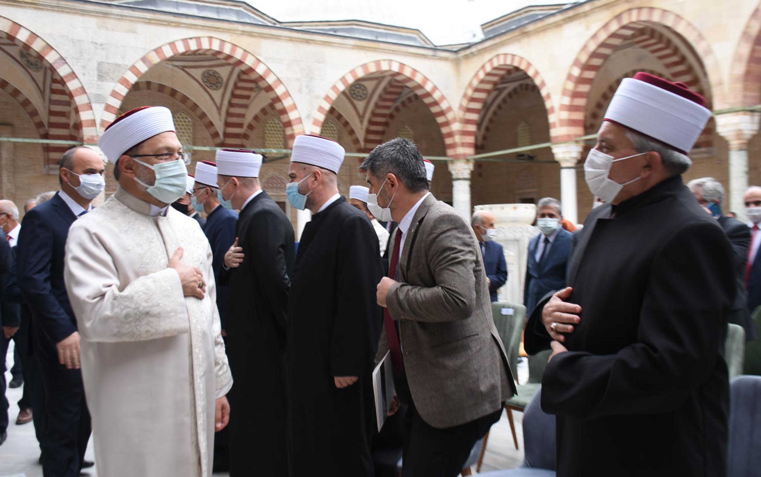 Diyanet İşleri Başkanı Ali Erbaş: "İtibar suikastı yapılmaya çalışılıyor"