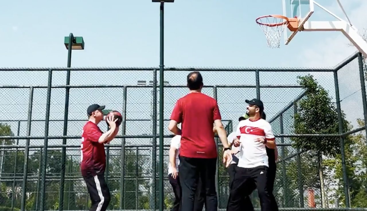 Erdoğan basketbol oynama görüntülerini paylaştı