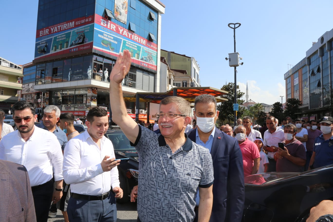 Ahmet Davutoğlu: "Cumhur ittifakında ciddi çelişkiler ve iç mücadeleler var"
