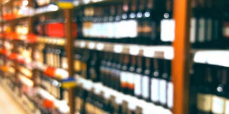 AKP'li belediye marketlerin alkol satışı yapması için gerekli belgeye 17 kat zam yaptı