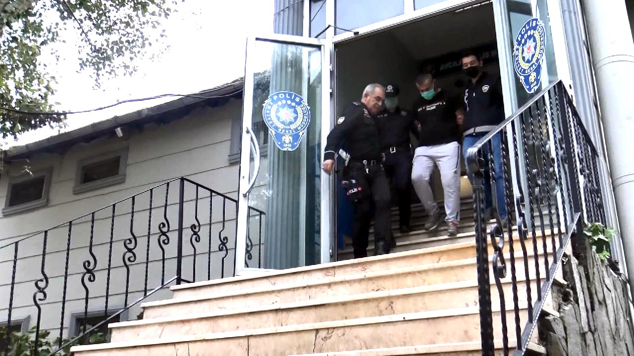 Müşteri olarak bindiği taksiyi çalıp,  3 gün taksicilik yaptı, kovalamacayla yakalandı