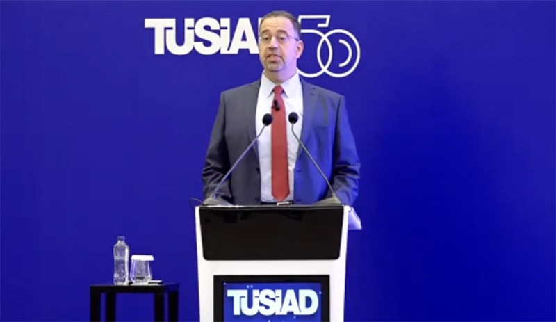 Prof. Dr. Acemoğlu: "Diktatörlükler hiçbir zaman kendi başlarına gitmiyorlar"