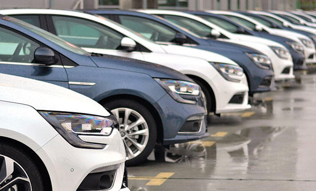 Otomotiv pazarı geçen yıl Ekim ayına göre yüzde 40,1 daraldı